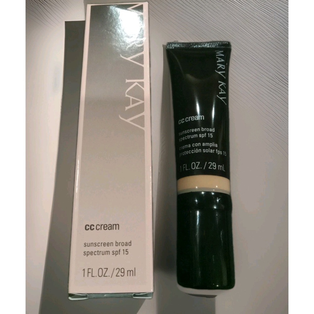 Mary Kay Cc Cream Light To Medium NIB EXP 05/26
